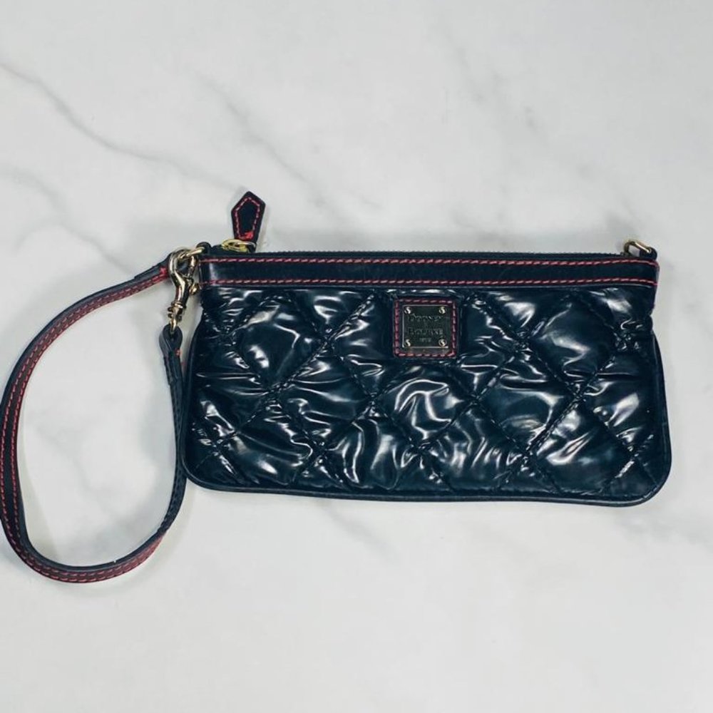 Dooney & Bourke 1975 Black Leather Folded Zip Wristlet Wallet